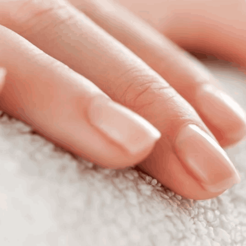 Yaz Aylarında Saç Cilt Ve Tırnak Bakımı Nasıl Olmalı?